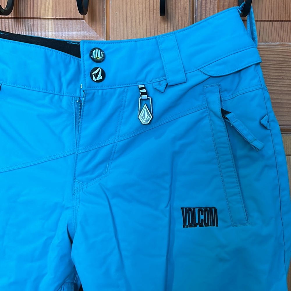 Volcom Snowpants - Picture 2 of 6